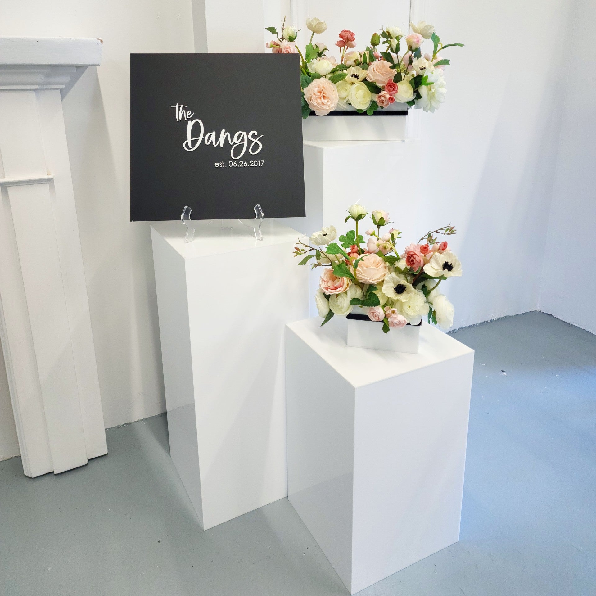 Acrylic Plinths 5/32" | instore-pickup only